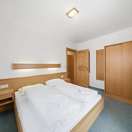 Beautiful In With Balcony شقة ميترسل