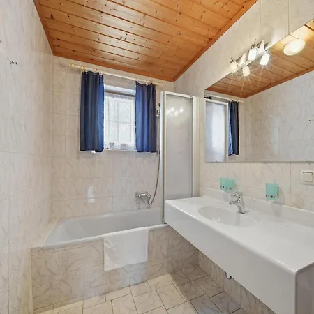 Beautiful In With Balcony דירה *