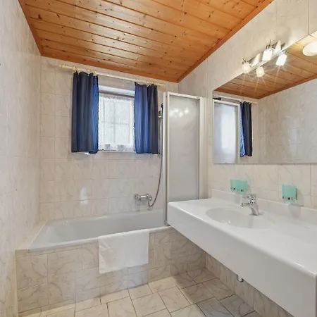 Beautiful In With Balcony Mittersill