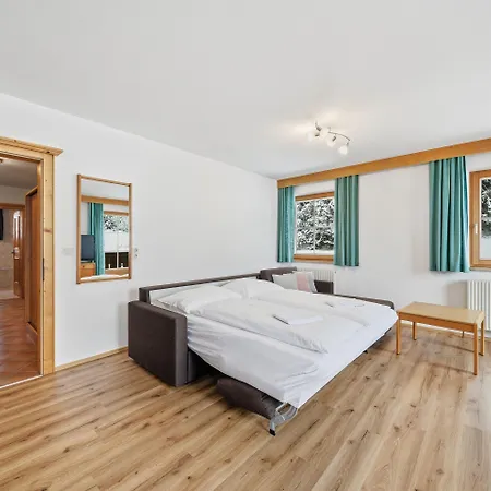 Beautiful In With Balcony Mittersill